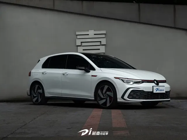Volkswagen Golf GTI — Фото автомобиля 5