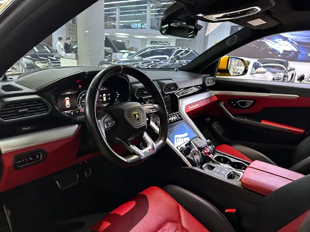 Lamborghini Urus — Фото автомобиля 7