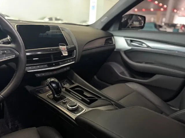 Cadillac CT5 — Фото автомобиля 12