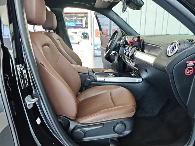 Mercedes-Benz GLB-Class — Фото автомобиля 3