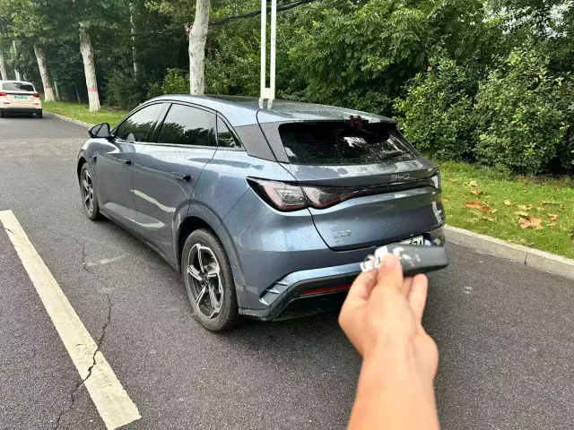 BYD Seal 06 GT — Фото автомобиля 9