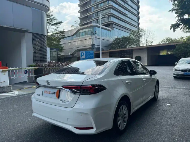 Toyota Corolla — Фото автомобиля 6