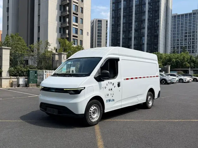 Фотография автомобиля — JMC E-Fushun