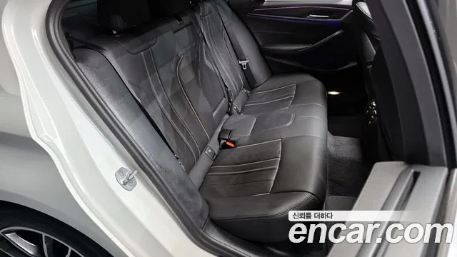 BMW 5-Series — Фото автомобиля 5