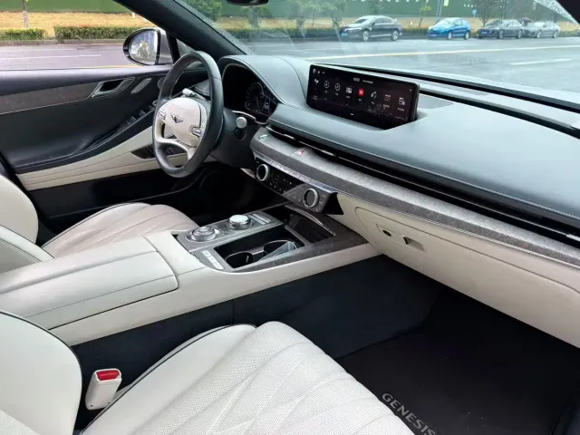 Genesis Pure Electric G80 — Фото автомобиля 5