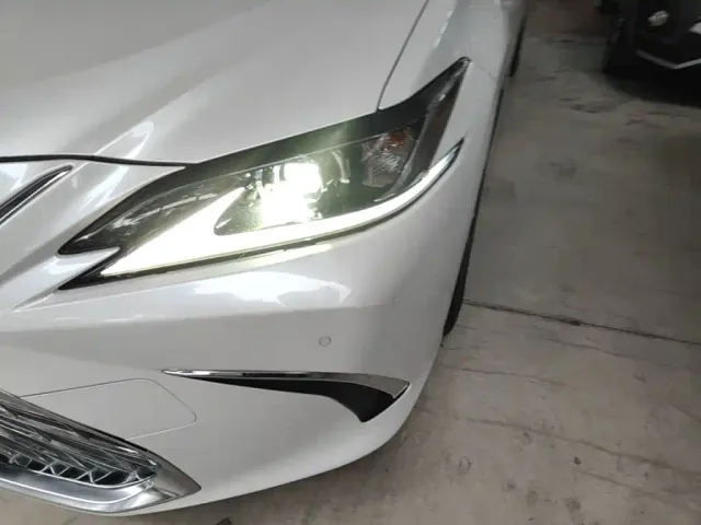 Lexus ES — Фото автомобиля 23