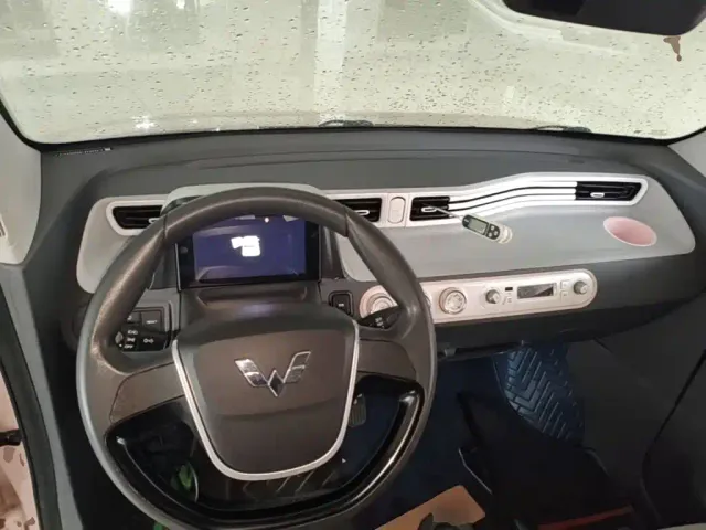 Wuling Hongguang Mini EV — Фото автомобиля 9