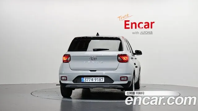 Hyundai Venue — Фото автомобиля 4