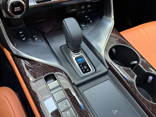 Lexus LX — Фото автомобиля 10