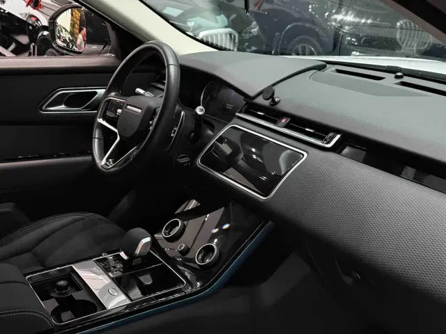Land Rover Range Rover Velar — Фото автомобиля 3