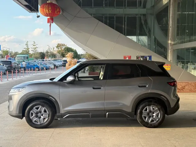 BYD Yuan UP — Фото автомобиля 9