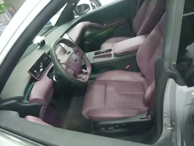 Nio ET5 Touring — Фото автомобиля 15