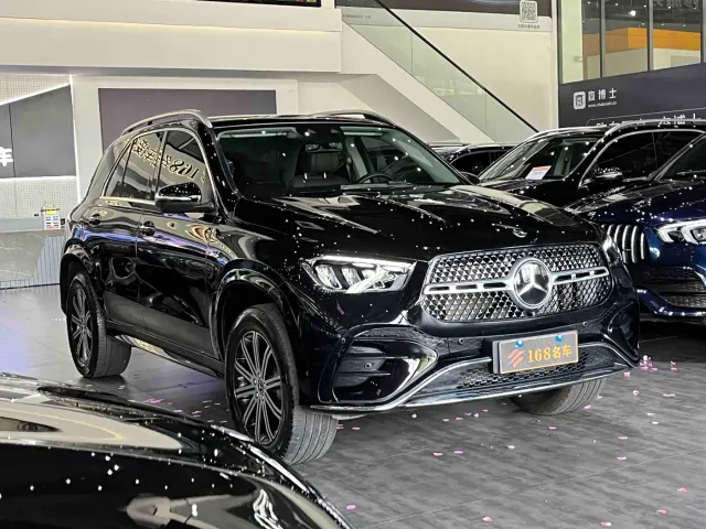 Mercedes-Benz GLE-Class — Фото автомобиля 3