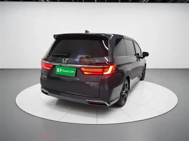 Honda Odyssey — Фото автомобиля 6