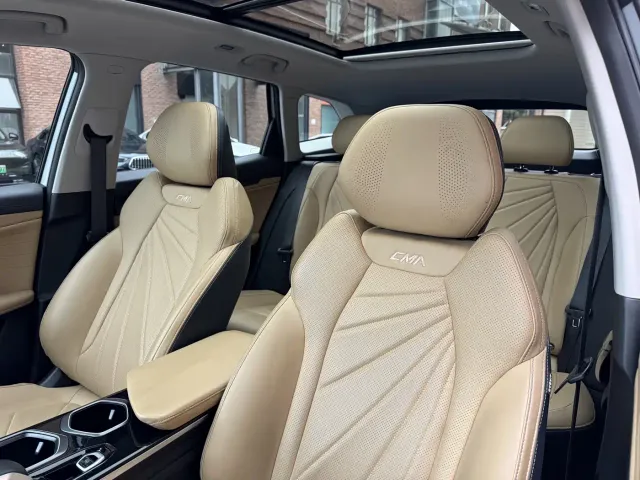 Geely Boyue L — Фото автомобиля 17