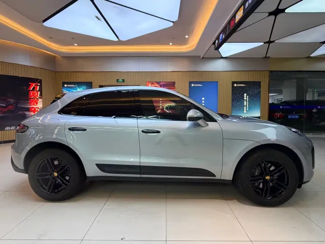 Porsche Macan — Фото автомобиля 6