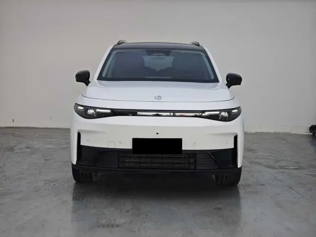 Leapmotor C16 — Фото автомобиля 2