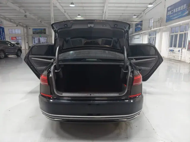 Volkswagen Passat — Фото автомобиля 8