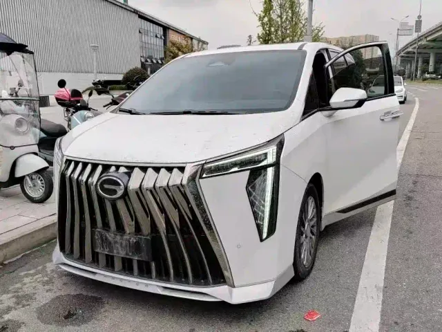 Фотография автомобиля — GAC Trumpchi M8
