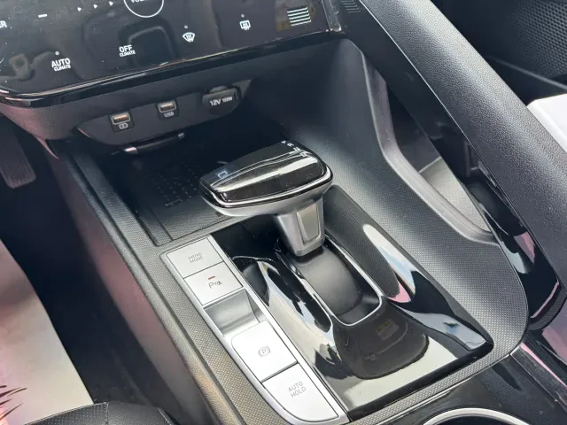 Hyundai Elantra — Фото автомобиля 11