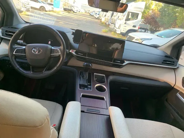 Toyota Granvia — Фото автомобиля 8