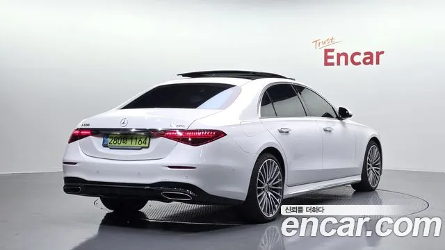 Mercedes-Benz S-Class — Фото автомобиля 2