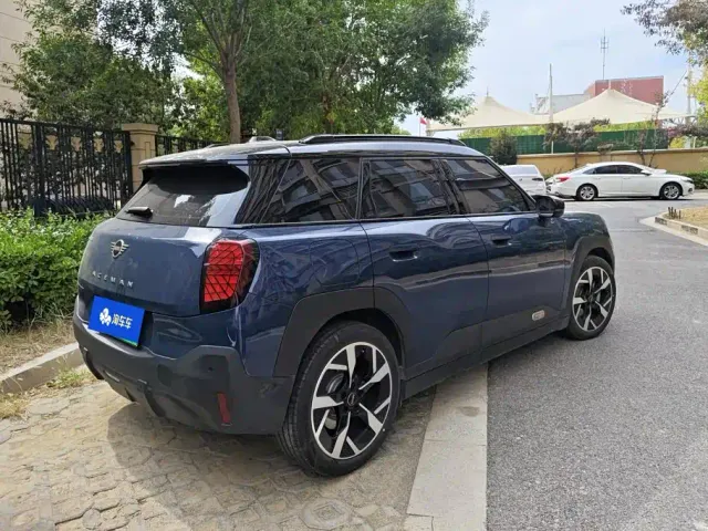 MINI Electric MINI ACEMAN — Фото автомобиля 3