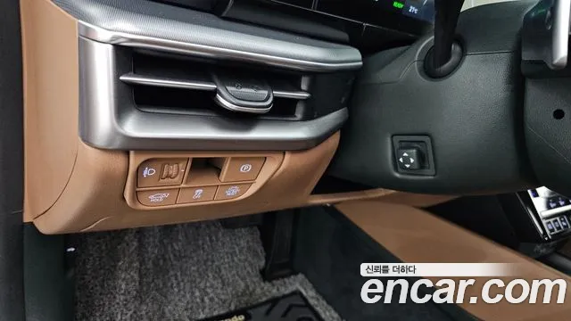 Hyundai Grandeur GN7 — Фото автомобиля 27
