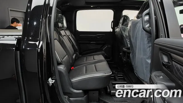 Dodge Ram Pickup — Фото автомобиля 17