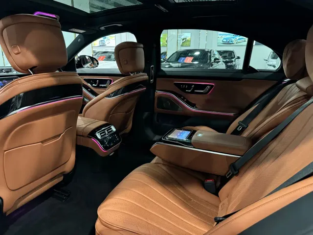 Mercedes-Benz S-Class — Фото автомобиля 8