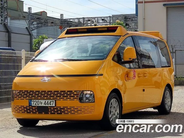 Hyundai Staria Staria L3.5 Школьный автобус — Фото автомобиля 2
