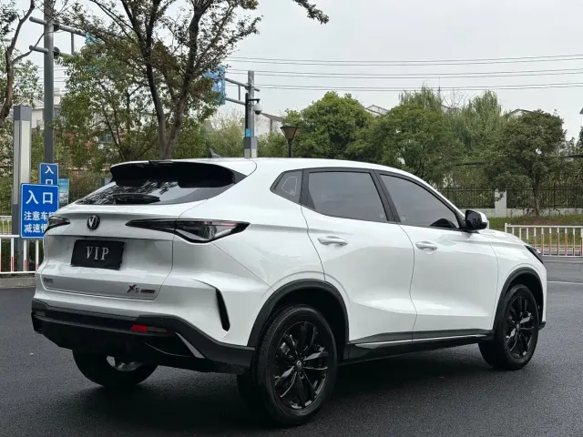 Changan X5 Plus — Фото автомобиля 12