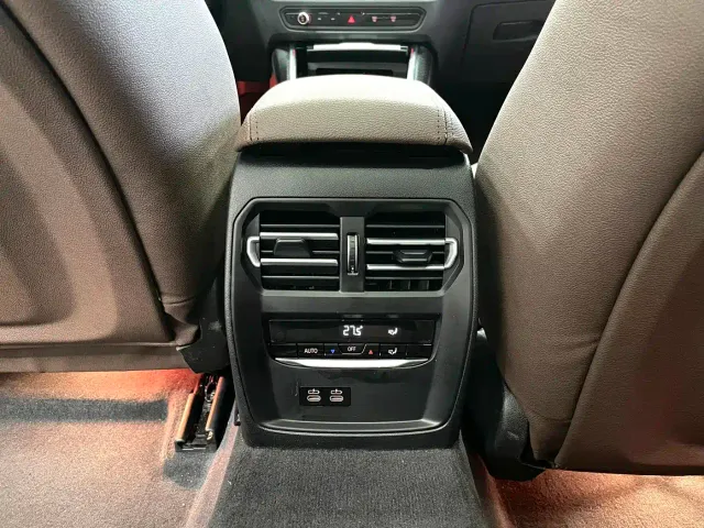 BMW 3 Series — Фото автомобиля 11