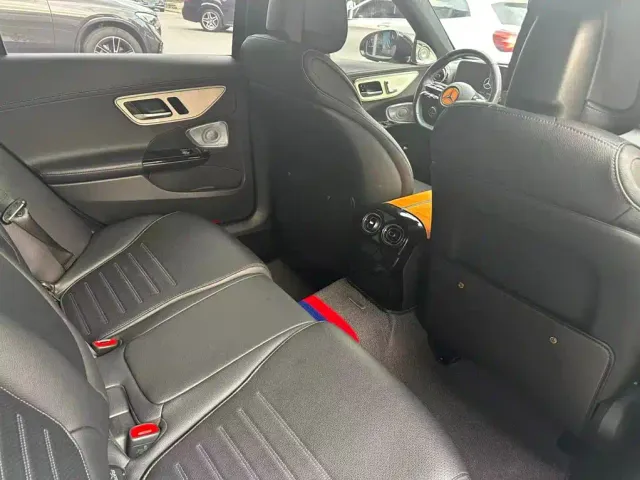 Mercedes-Benz C-Class — Фото автомобиля 16