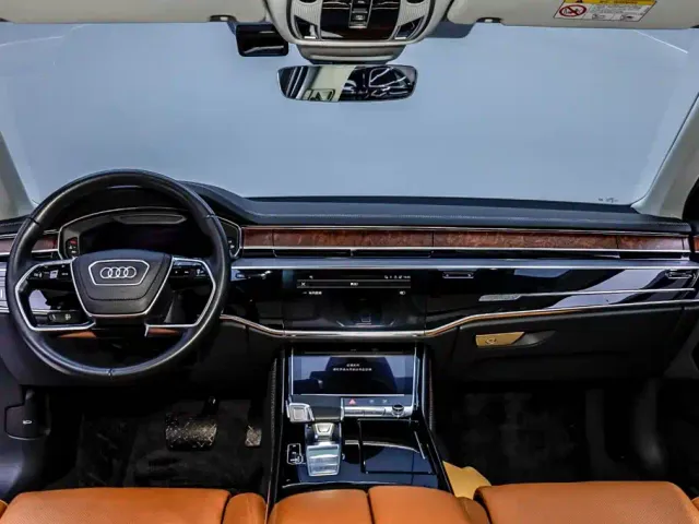 Audi A8 — Фото автомобиля 21