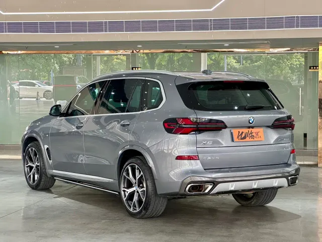 BMW X5 — Фото автомобиля 14