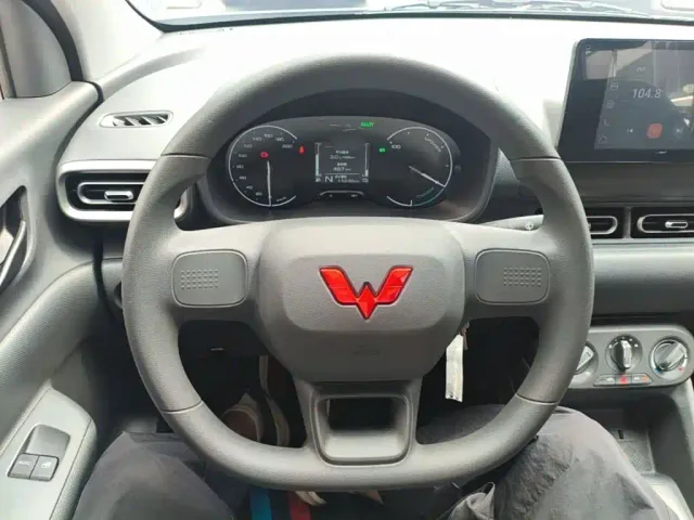 Wuling Hongguang — Фото автомобиля 10
