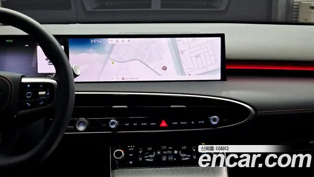 Genesis GV70 — Фото автомобиля 14