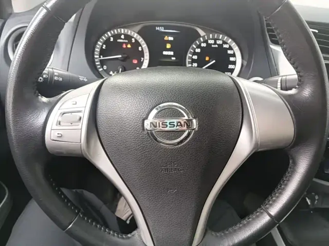 Nissan Navara — Фото автомобиля 10