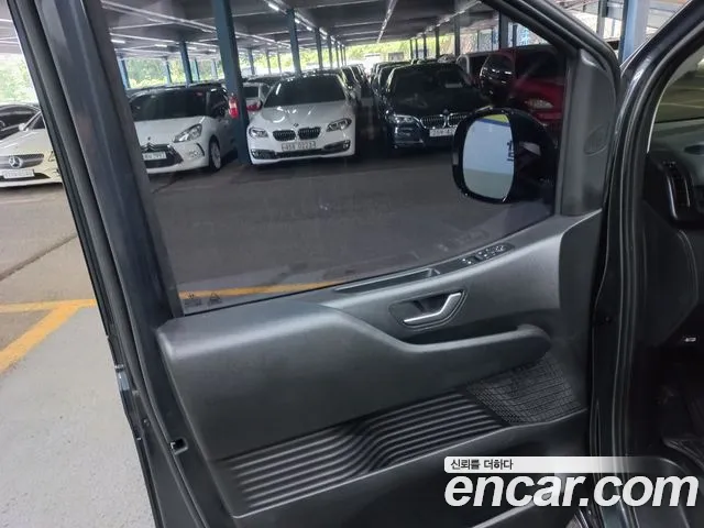Hyundai Staria — Фото автомобиля 16