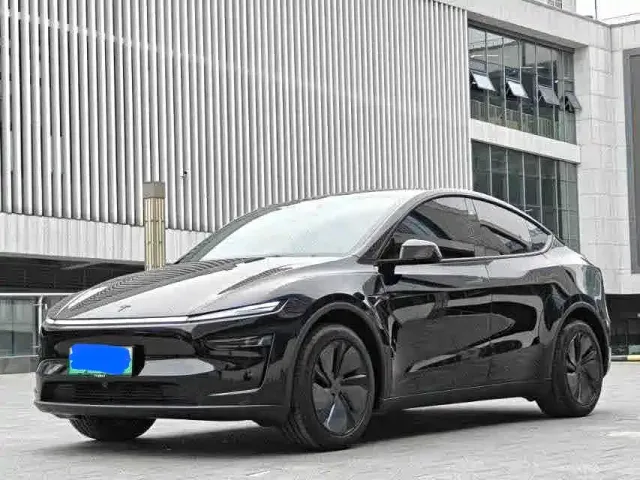 Фотография автомобиля — Tesla Model Y