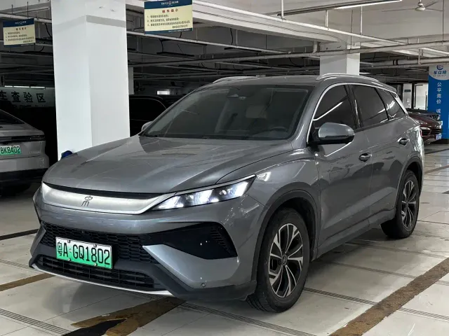 Фотография автомобиля — BYD Song Pro