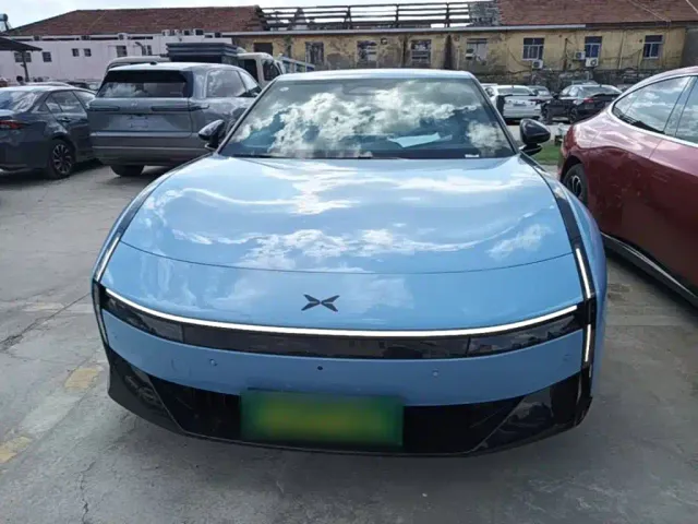 Xpeng P7 — Фото автомобиля 2