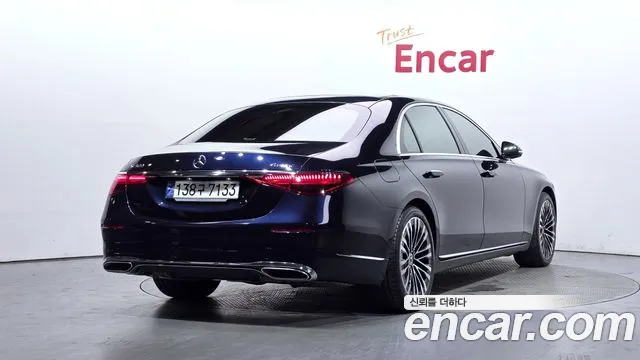 Mercedes-Benz S-Class — Фото автомобиля 2