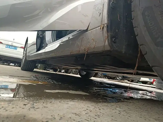 Toyota Avalon — Фото автомобиля 20