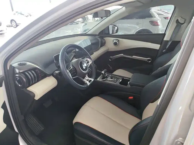 BYD Yuan PLUS — Фото автомобиля 15