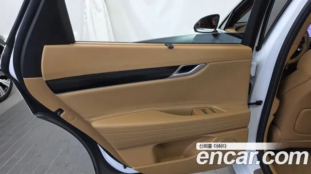 Genesis G80 RG3 — Фото автомобиля 14