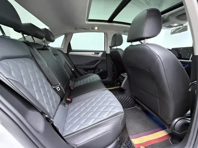 Volkswagen Sagitar — Фото автомобиля 12