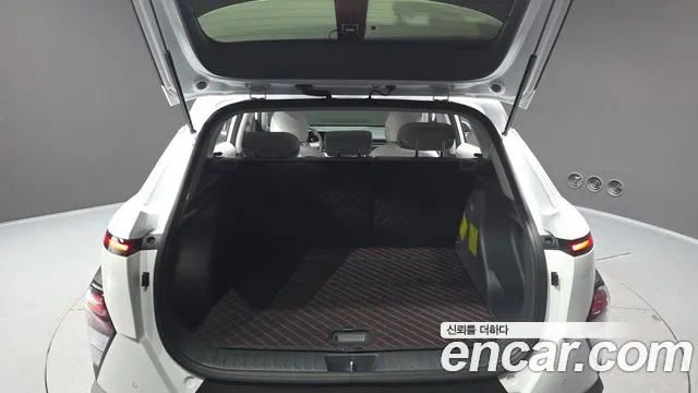Hyundai Kona SX2 — Фото автомобиля 20