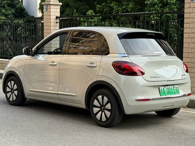 Wuling Bingo — Фото автомобиля 3